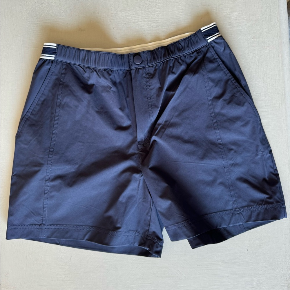 NWT vineyard vines Performance Shorts nautical navy